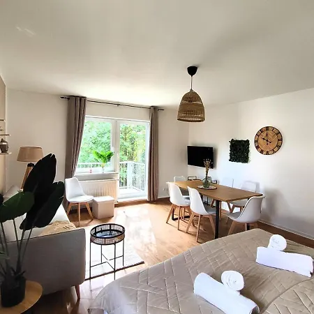 Bohnapartments Bechstein: Quiet Erfurt With Smart Tvs And Balcony * Neudietendorf