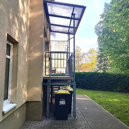 Bohnapartments Bechstein - Sehr Ruhig - 3 Schlafzimmer - Balkon - Stellplätze- Wlan - Vollausstattung Apartment Neudietendorf