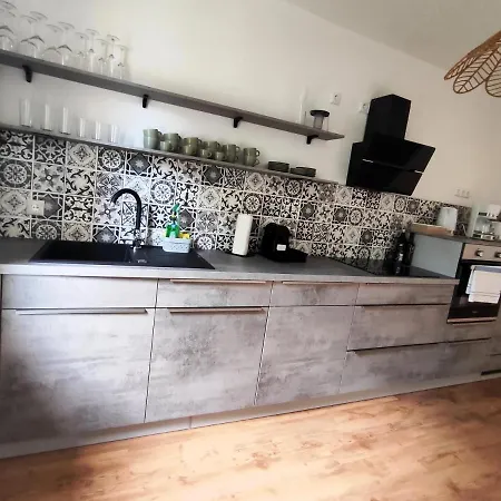 Apartamento Bohnapartments Bechstein - Sehr Ruhig - 3 Schlafzimmer - Balkon - Stellplaetze- Wlan - Vollausstattung *