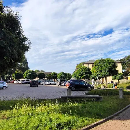 Daire Bohnapartments Bechstein - Sehr Ruhig - 3 Schlafzimmer - Balkon - Stellplaetze- Wlan - Vollausstattung *