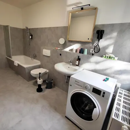 Bohnapartments Bechstein: Quiet Erfurt With Smart Tvs And Balcony Apartment