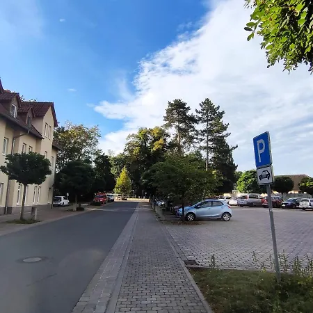 Bohnapartments Bechstein: Quiet Erfurt With Smart Tvs And Balcony Apartment Neudietendorf
