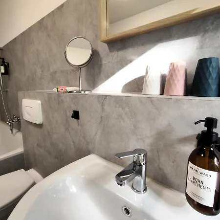 Bohnapartments Bechstein: Quiet Erfurt With Smart Tvs And Balcony Apartment