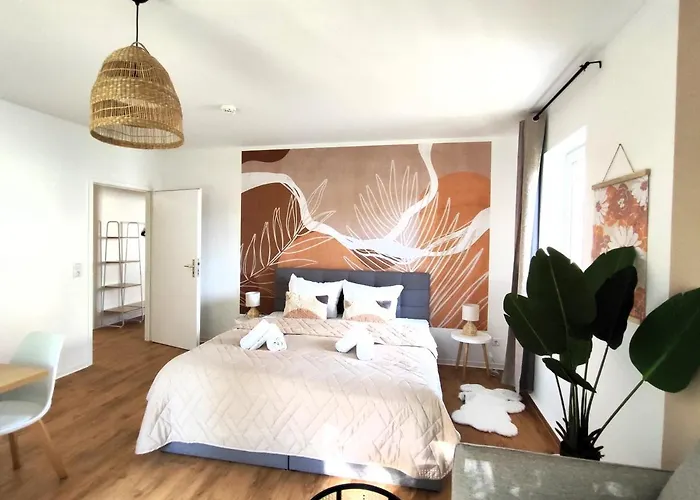 Bohnapartments Bechstein - Sehr Ruhig - 3 Schlafzimmer - Balkon - Stellplaetze- Wlan - Vollausstattung *