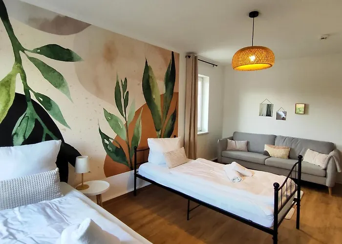 Daire Bohnapartments Bechstein - Sehr Ruhig - 3 Schlafzimmer - Balkon - Stellplaetze- Wlan - Vollausstattung