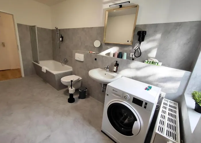 Bohnapartments Bechstein - Sehr Ruhig - 3 Schlafzimmer - Balkon - Stellplaetze- Wlan - Vollausstattung Lejlighed