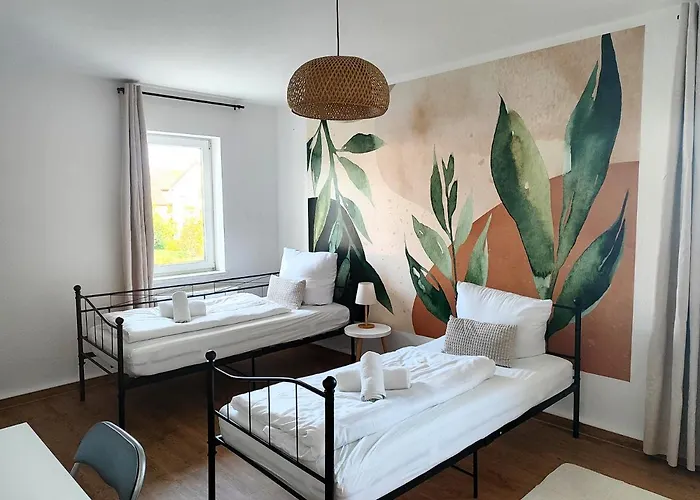 Bohnapartments Bechstein - Sehr Ruhig - 3 Schlafzimmer - Balkon - Stellplaetze- Wlan - Vollausstattung *