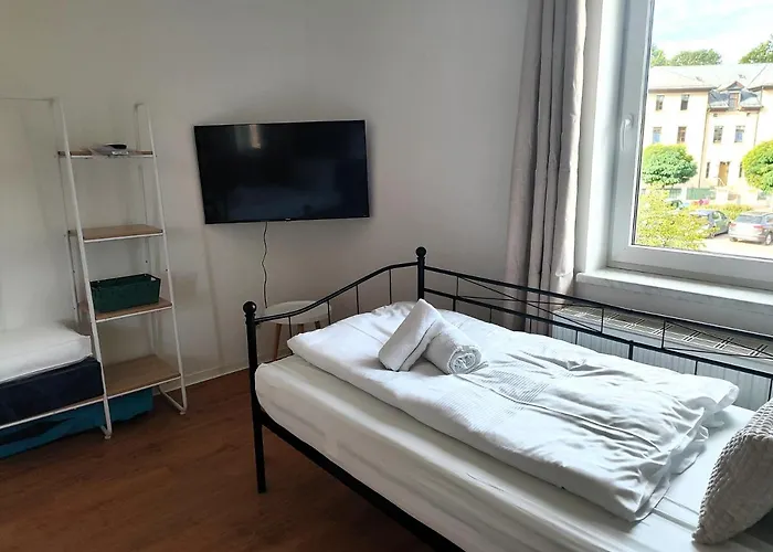 Bohnapartments Bechstein - Sehr Ruhig - 3 Schlafzimmer - Balkon - Stellplaetze- Wlan - Vollausstattung *